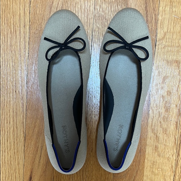 Rothy's Tan Ballet Flats with Black Bow - Picture 1 of 5